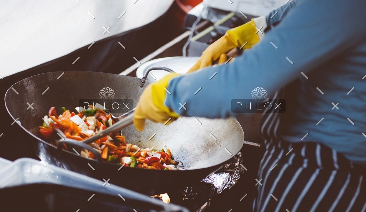 Cooking classes and food tours